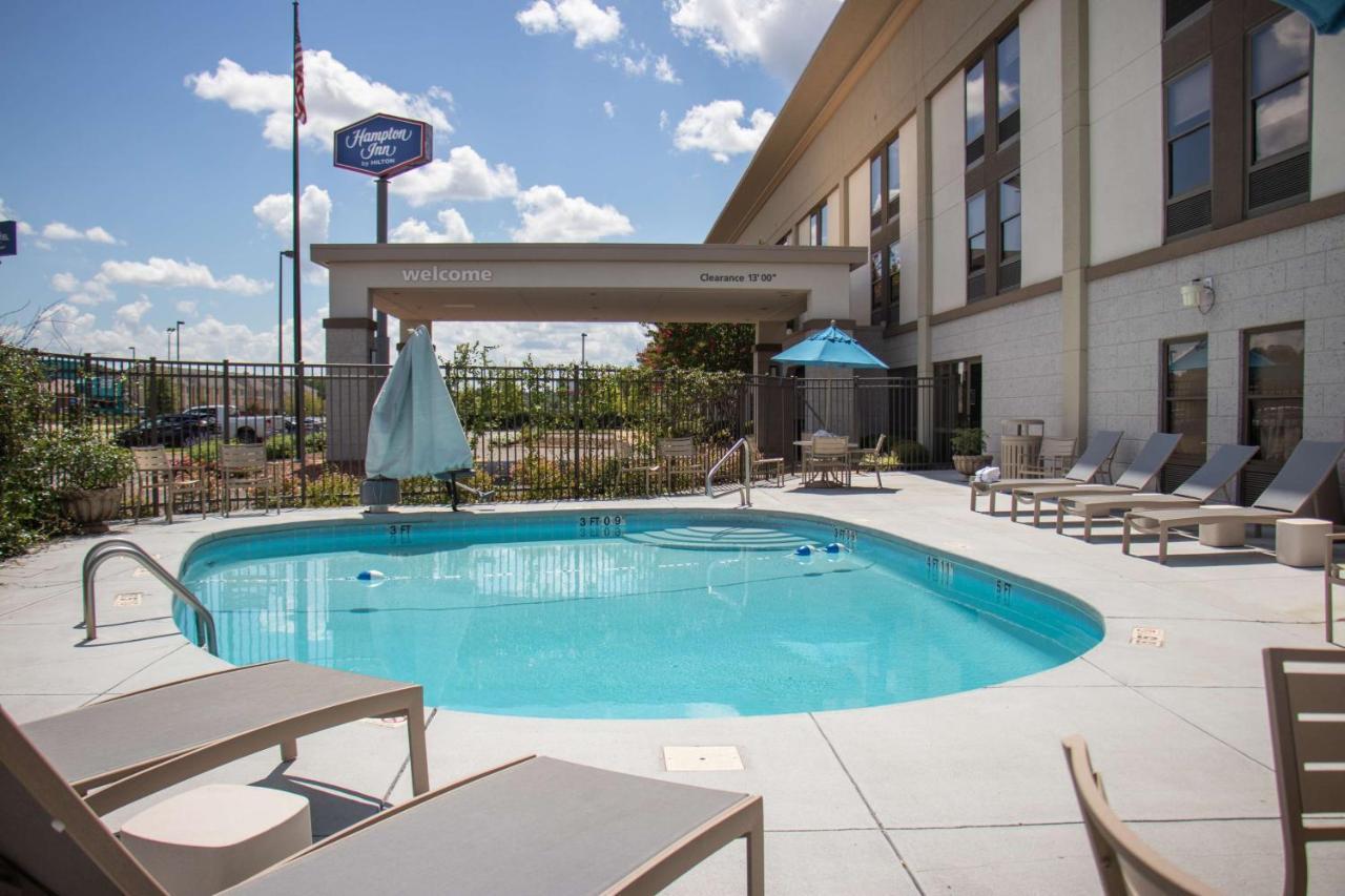 Hampton - East 3*
